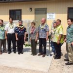 Governor Ige tours the Kawaihae Harbor Pier 2