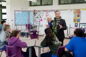 In one of the modern classrooms, Gov. Ige talks to students about the significance of STEAM for 21st century learning and careers.