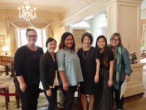 UH West O'ahu's creative media team, with Mrs. Ige and Cynthia Engle (far left), has added 'augmented reality' to Washington Place.