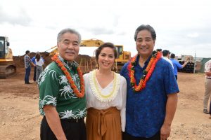 Krysyan Durrett thanked Gov. Ige and Mutual Housing’s Dave Nakamura at the groundbreaking for Kulia at Ho‘opili, an affordable rental project. A similar project helped her family save for their own home. 