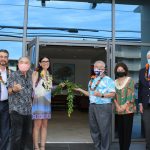 AT HALE KALELE: Governor and Mrs. Ige, Chief Justice Recktenwald and Kobayashi Group officials.