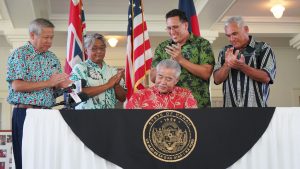 Governor Ige signs HB 2511, providing $600 million for Hawaiian Home Lands.